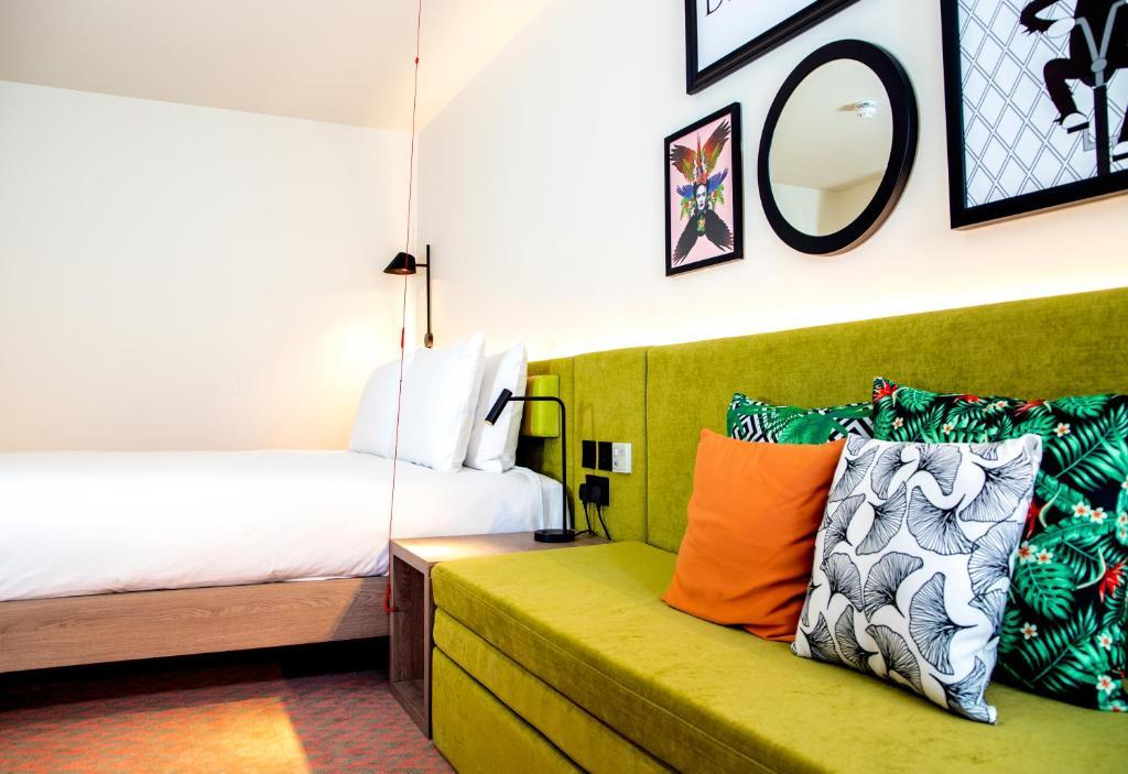 Hampton By Hilton Dublin City Centre Экстерьер фото