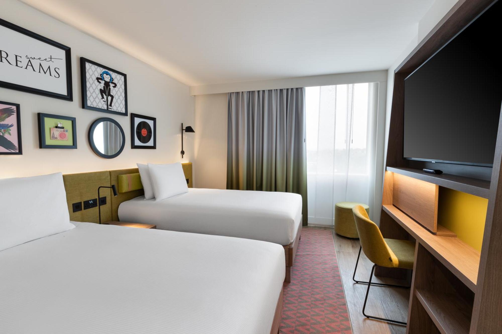 Hampton By Hilton Dublin City Centre Экстерьер фото