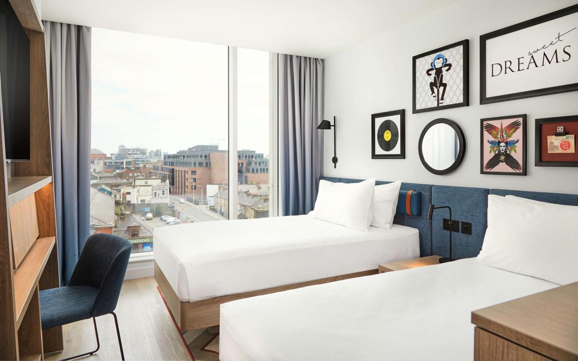 Hampton By Hilton Dublin City Centre Экстерьер фото