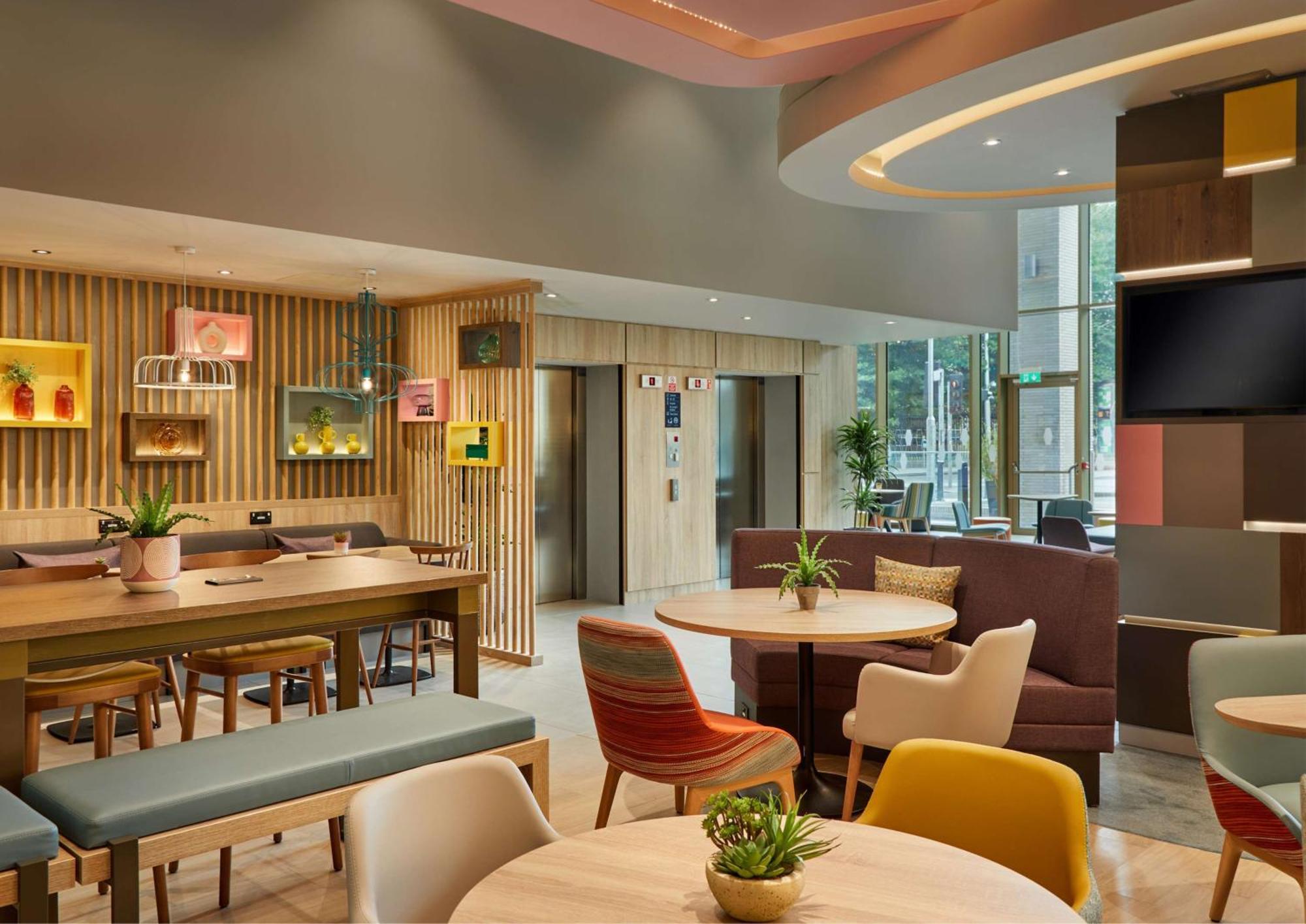 Hampton By Hilton Dublin City Centre Экстерьер фото