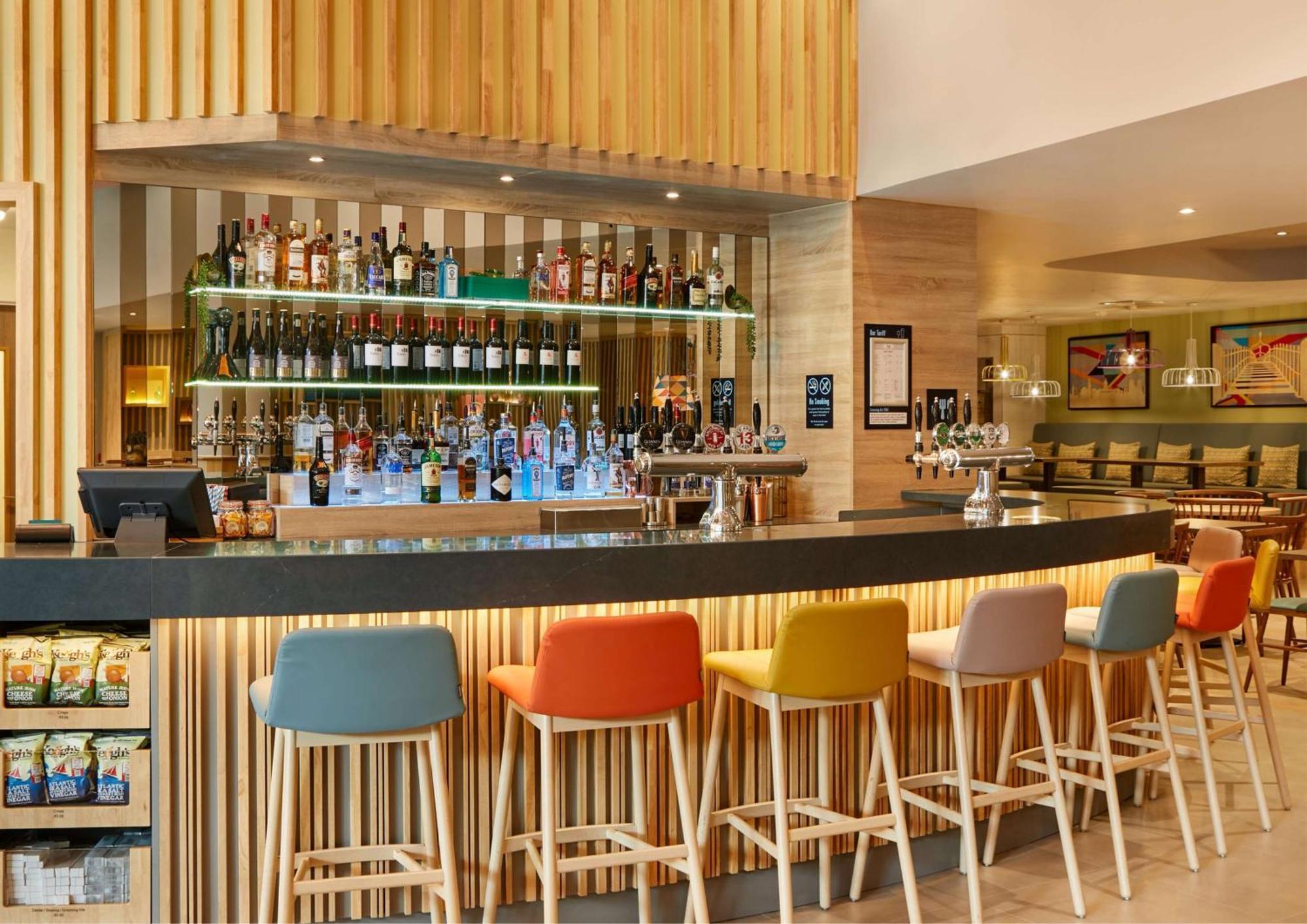 Hampton By Hilton Dublin City Centre Экстерьер фото